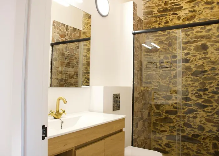 O Lar De San Fins א-קורוניה